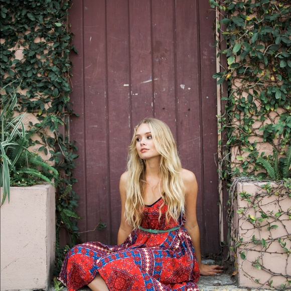 Dress - Picture 3 of 4